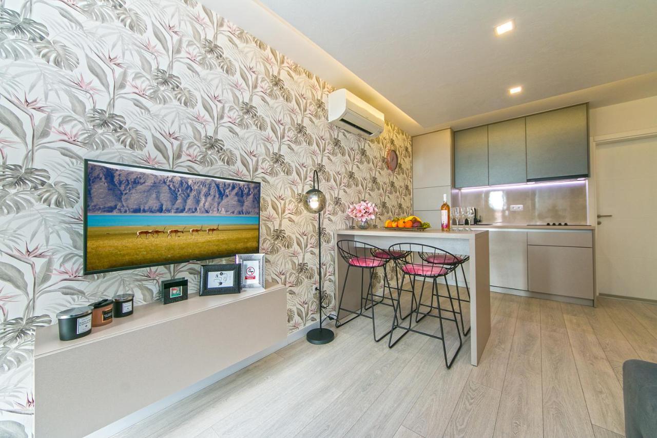 Noemi Apartment Makarska